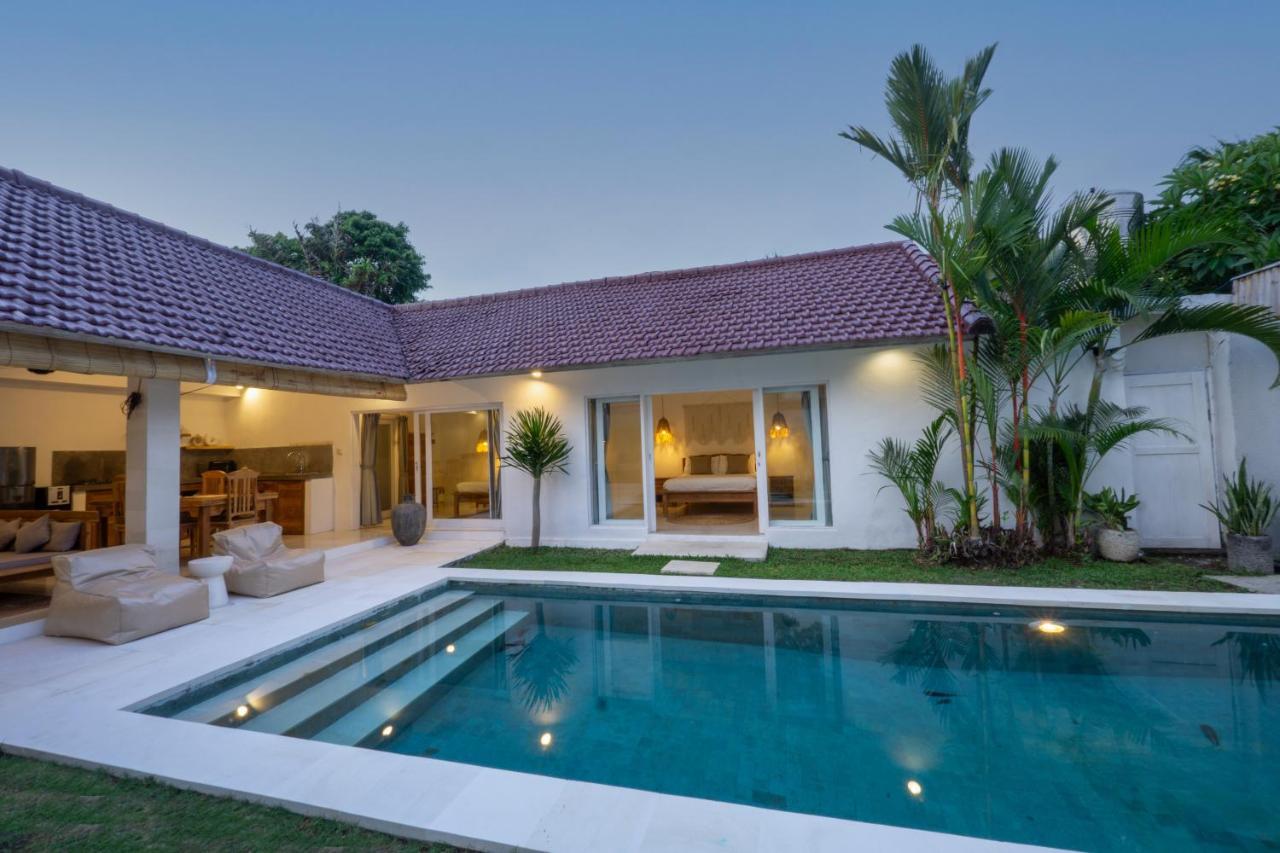 Villa Pagu Seminyak Extérieur photo